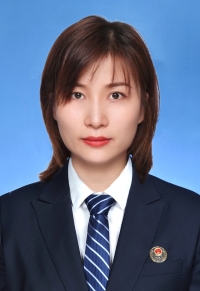 靳红